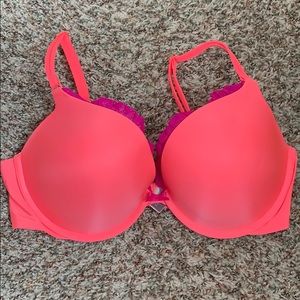 Victoria’s Secret 36D push up